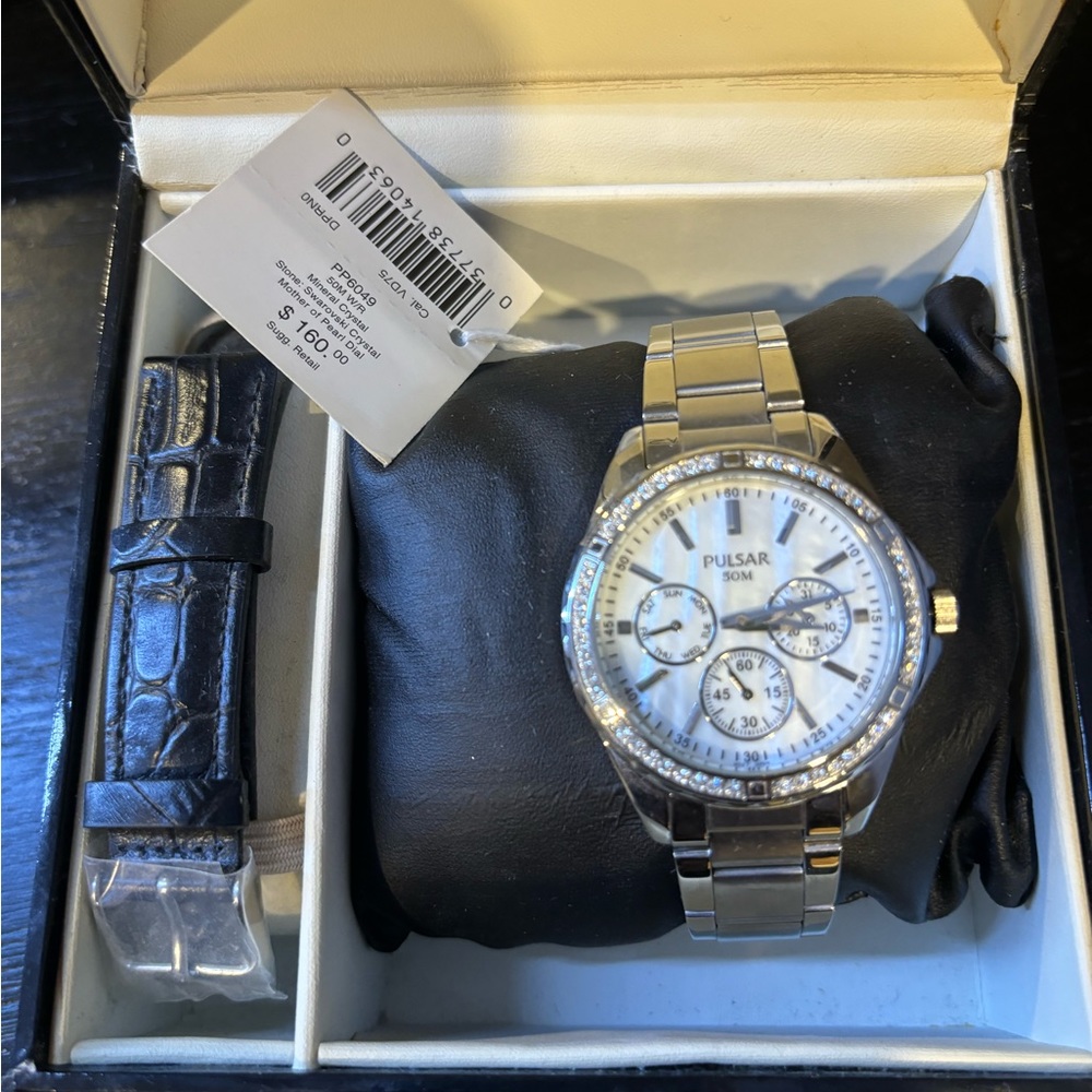 Pulsar PP6049 chornograph MOP Dial Swarovski Crystal Bezel